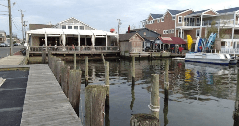 The Ferry To Parker's Garage In New Jersey Is Almost As Fantastic As The Seafood