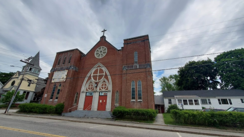 This Art Glass Studio Located In An Historic Church In Maine Will Teach You Tons Of New Skills