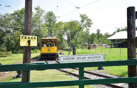 These Trolley Rides In Connecticut Are Scenic And Fun For The Whole Family