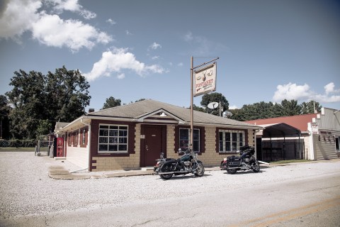 The Old Mining Town In Indiana With A Sinister History That Will Terrify You