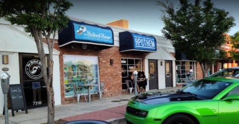 For One Of The Best Ice Cream Sandwiches On The Planet, Head To The Baked Bear In Oklahoma