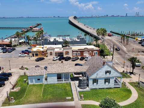 The Tiny Beach Town In Texas That's The Perfect Day Trip Destination