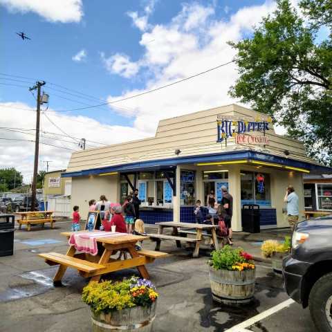 The 6-Scoop Sundae At Big Dipper Ice Cream In Montana Is Insane And Outrageously Delicious