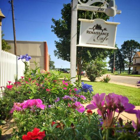 The Drive To Renaissance Cafe In Kansas Is Almost As Fantastic As The Food And Ambiance