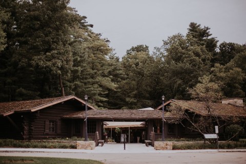 The Secluded Restaurant In Illinois That Looks Straight Out Of A Storybook