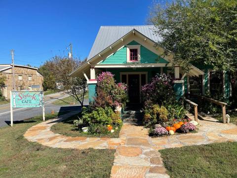 The Skylark Café In Arkansas Is Off The Beaten Path But So Worth The Journey