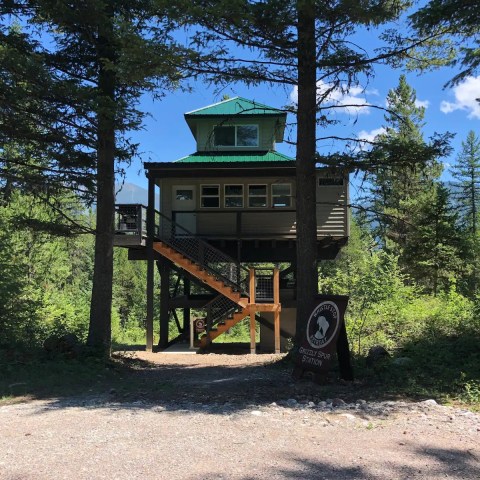 This Stunning Montana AirBnB Comes With 360 Degree Windows For Taking In The Gorgeous Views