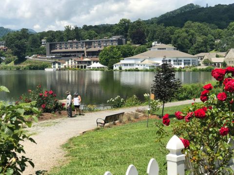 The Best Hiking Lake In North Carolina Is One You May Never Have Considered Hiking