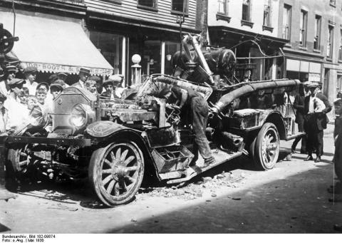 9 Rare Photos Taken In Metro Detroit During The Great Depression