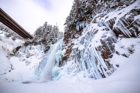 Icy Franklin Falls In Washington Is A Must-See Frozen Waterfall This Winter