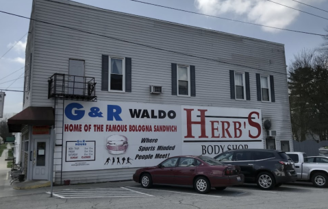 Home Of The Famous Fried Bologna Sandwich, G&R Tavern Belongs On Your Ohio Dining Bucket List