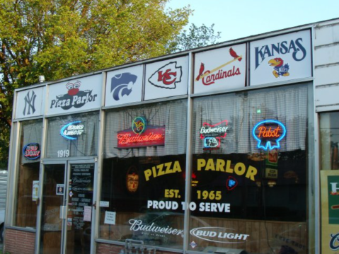 Stop At The Iconic Pizza Parlor In Kansas That’s Been Around For Decades