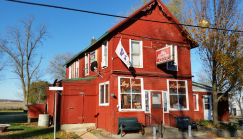 The Longbranch Restaurant In Illinois Is Off The Beaten Path But So Worth The Journey