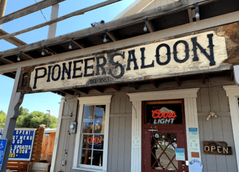 The Pioneer Saloon In Oregon Is Off The Beaten Path But So Worth The Journey