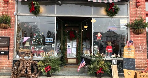 The Castleton Christmas Market In Vermont Is Straight Out Of A Hallmark Christmas Movie