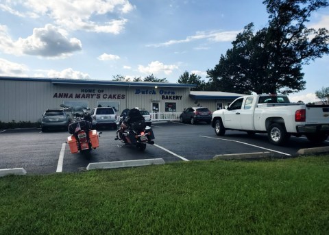 The Homemade Goods From This Mennonite Bakery In Alabama Are Worth The Drive To Get Them