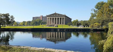 The Centennial Park Lake Trail Might Be One Of The Most Beautiful Short-And-Sweet Hikes To Take In Nashville