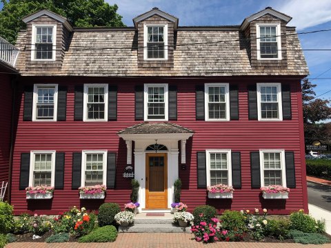 This 213-Year-Old Massachusetts Bed & Breakfast Offers A Harbor View Sanctuary To Guests