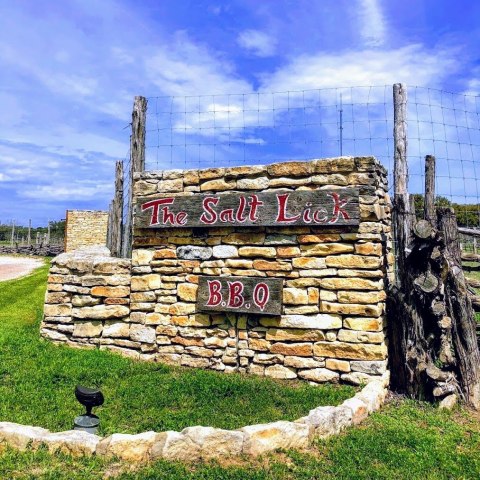 Stuff Your Face And Eat All You Can At The Salt Lick BBQ In Texas