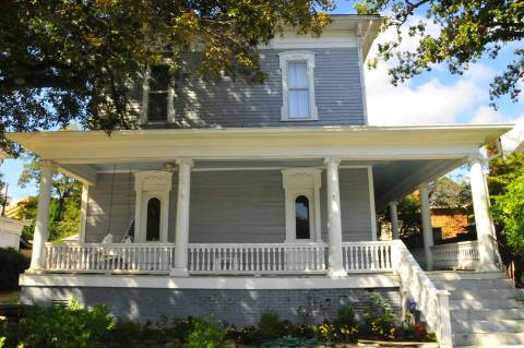 Few People Know The Real Reason Porch Ceilings In Arkansas Are Painted Haint Blue In Color