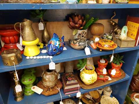 Glenwood Antique Mall In Kansas Has More Than 200 Vendors