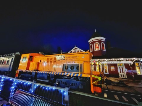 Ride Through Washington's Wintery Landscape On The Snoqualmie Valley Railroad