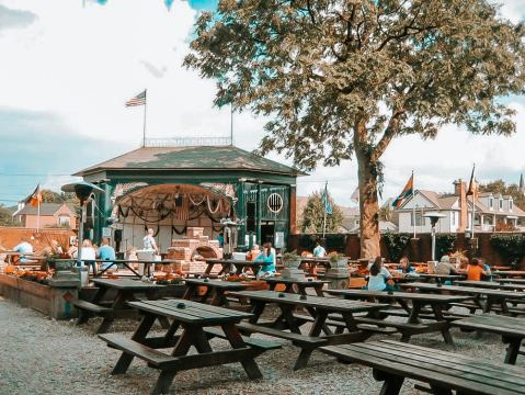 The Indiana Restaurant With German Roots That Date Back To The 1890s