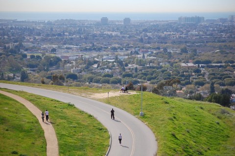 The Magnificent Baldwin Hills Trail In Southern California That Will Lead You To A Scenic Overlook