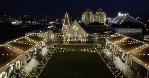 The Christmas Festival In Texas That's Straight Out Of A Hallmark Movie