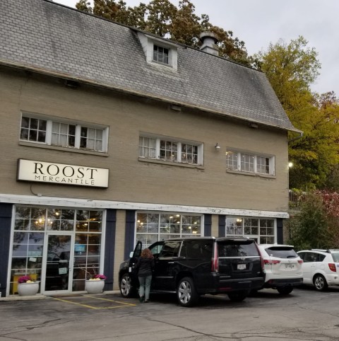 The Old Farm In Wisconsin That's An Antique, Craft, And Local Food Market All In One