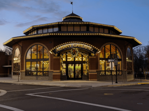 Oregon Has An Entire Museum Dedicated To Carousels And It's As Awesome As You'd Think