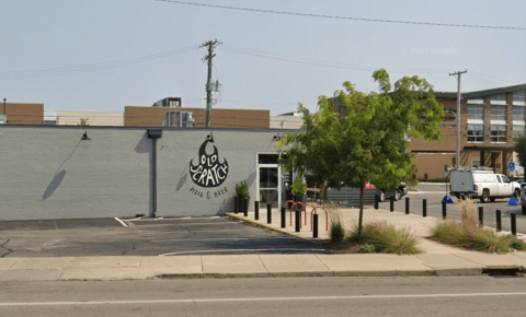 The Beloved Hole-In-The-Wall That Serves Arguably The Best Pizza In All Of Ohio