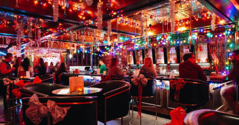 The Secret Door That Takes You To The Best Little Pop-Up Holiday Bar In Arkansas