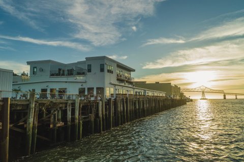 Stay In A Converted Cannery At The Bowline Hotel, The Most Unique Accommodation In Oregon