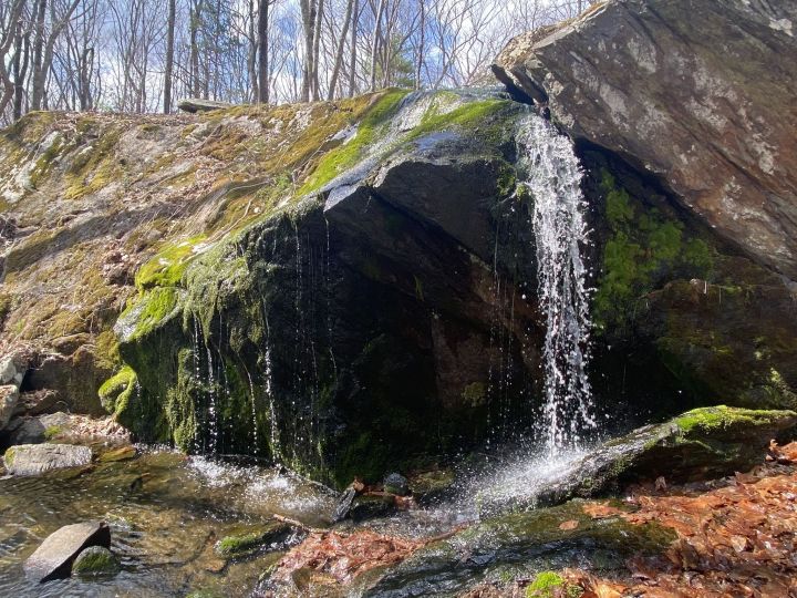 tallest waterfall in Rhode Island