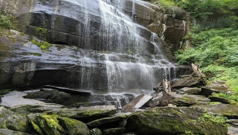 Follow This 2.6-Mile Trail In Tennessee To A Creek And A Waterfall