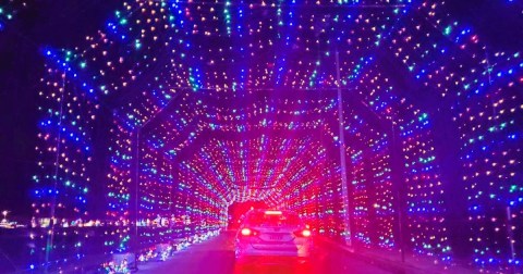 Christmas At The Park Is One Of Arkansas’ Biggest, Brightest, And Most Dazzling Drive-Thru Light Displays