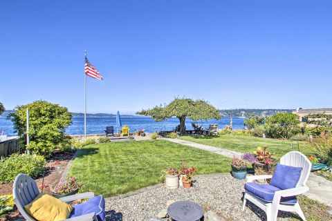 Forget The Resorts, Rent This Charming Waterfront House In Washington Instead