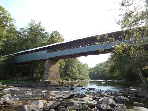 6 Undeniable Reasons To Visit The Oldest And Longest Covered Bridge In Alabama