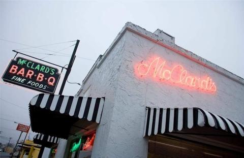 This BBQ Hotspot In Arkansas Has Been Serving Up Some Of The Best Southern Eats Since 1928