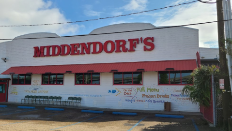 This Amazing Seafood Shack Near New Orleans On The Water Is Absolutely Mouthwatering