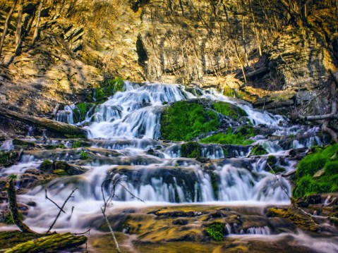 The One Small Town In Iowa With 3 Waterfalls You'll Want To Visit