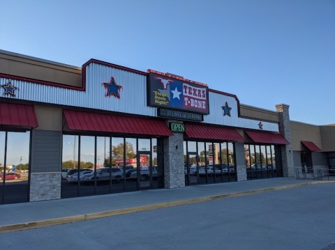 This Tasty Nebraska Restaurant Is Home To Some Of The Biggest Steaks We’ve Ever Seen