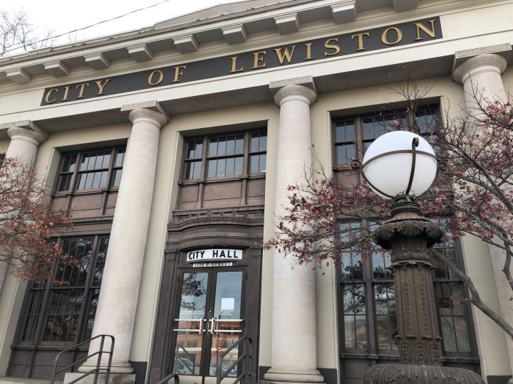 Exterior architecture of Lewiston, Idaho City Hall building