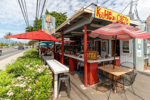 The Beloved Hole-In-The-Wall That Serves The Arguably Best Loco Moco In All Of Hawaii