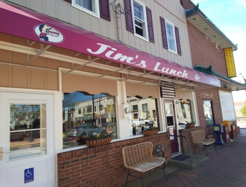 The Burgers From Jim's Lunch In New Jersey Are So Good That The Recipe Hasn’t Changed Since 1923