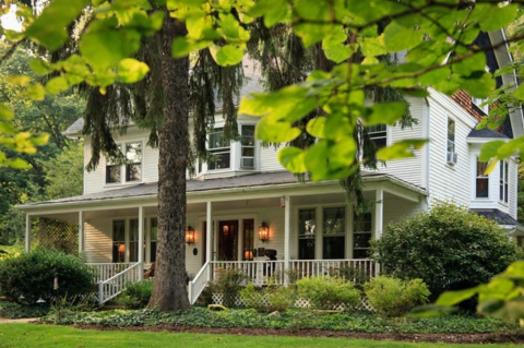 The Charming Bed And Breakfast In Small Town Ohio Is Worthy Of Your Bucket List