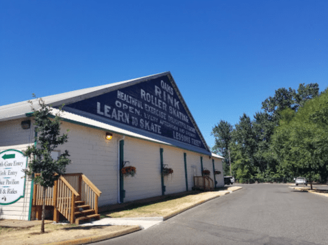 Go Retro At Oaks Park Roller Rink, A Delightful Blast From The Past In Portland, Oregon