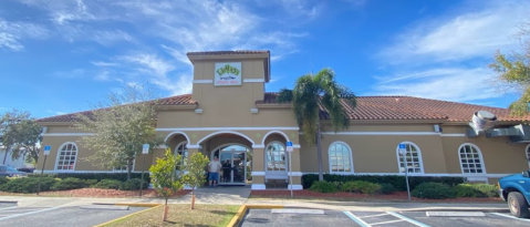 This Florida Seafood Spot Offers Fresh Food Cooked Straight From The Boat