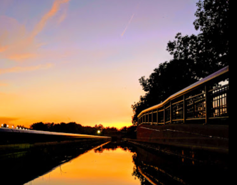 Watch The Sunrise Or Sunset At White River State Park, A Unique 200-Acre Park In Indiana